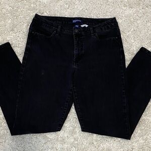 bandolino jeans Women's size 10 black denium Karyn boyfriend style